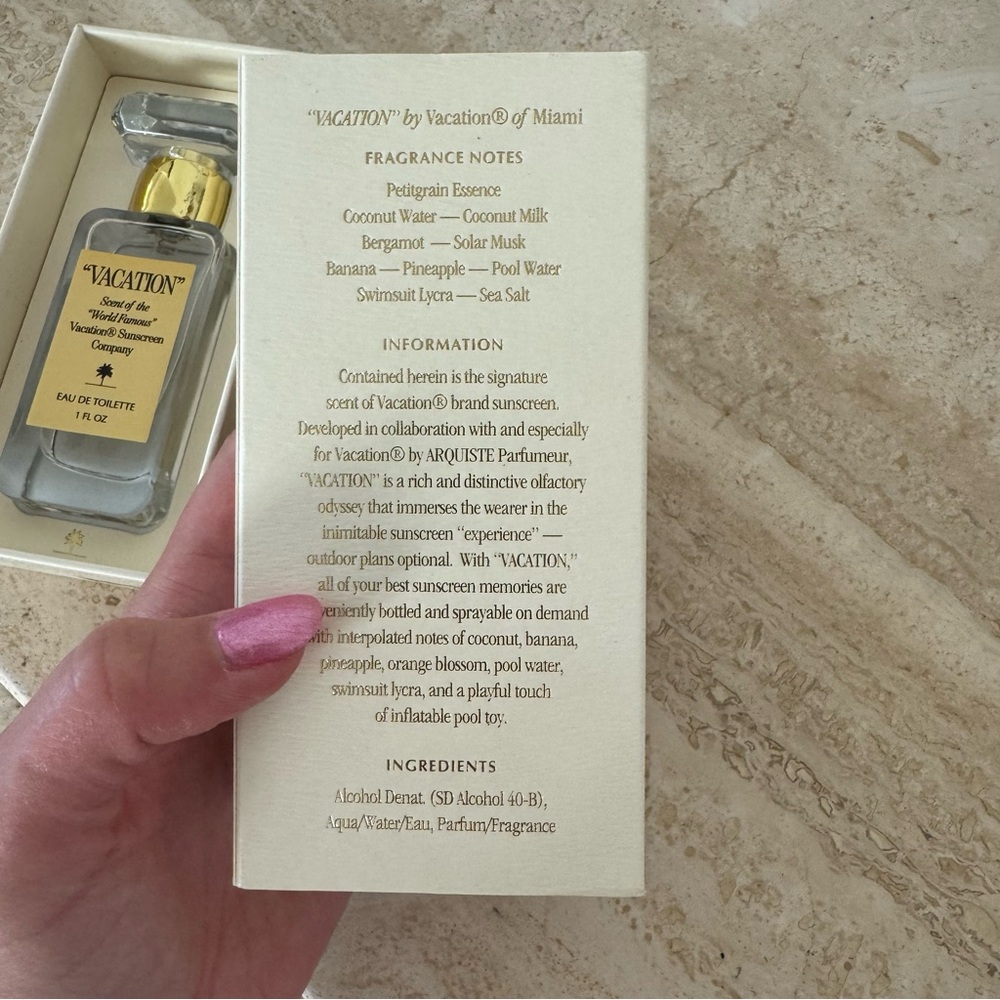 Vacation Eau de Toilette with Gold Label - Picture 6 of 6